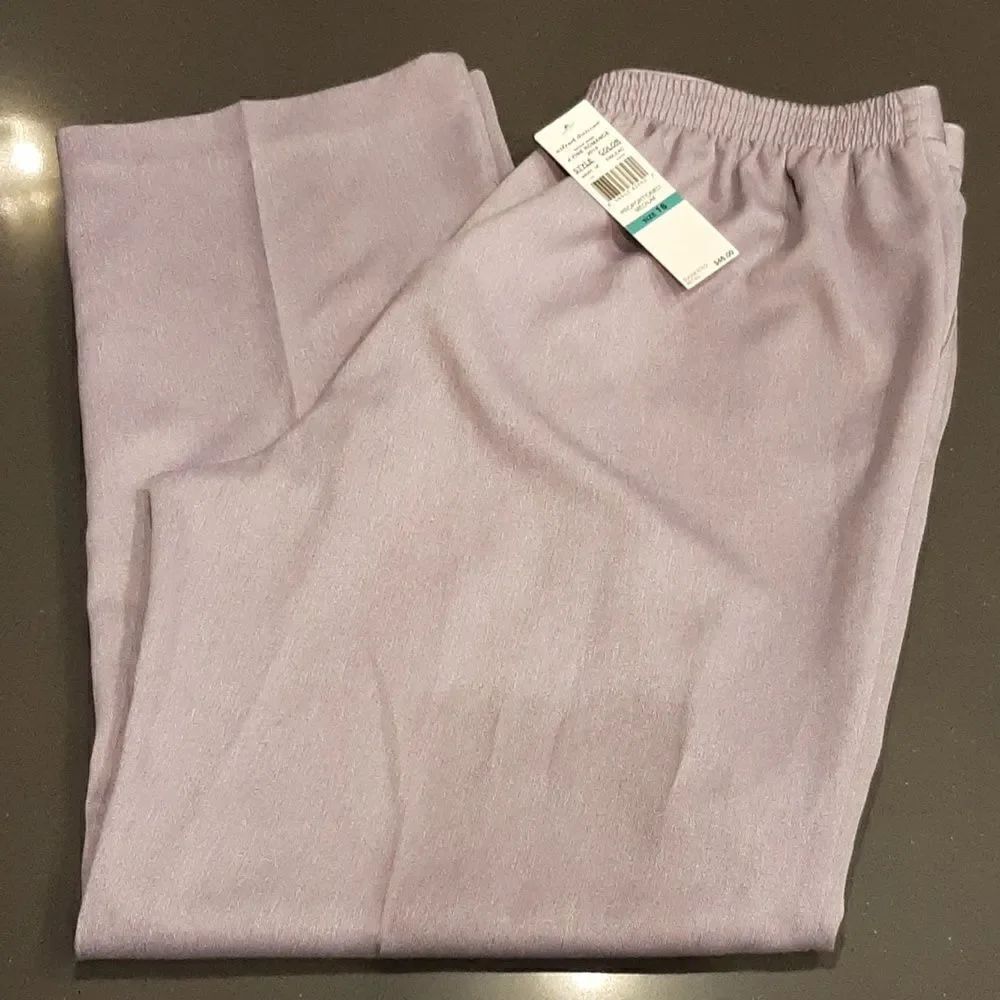 NWT Alfred Dunner "A Fine Romance" Lilac Pants